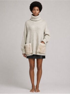 #48 🌷Zara Cream Oversized Turtleneck Sweater with Faux-Fur Patch Pockets